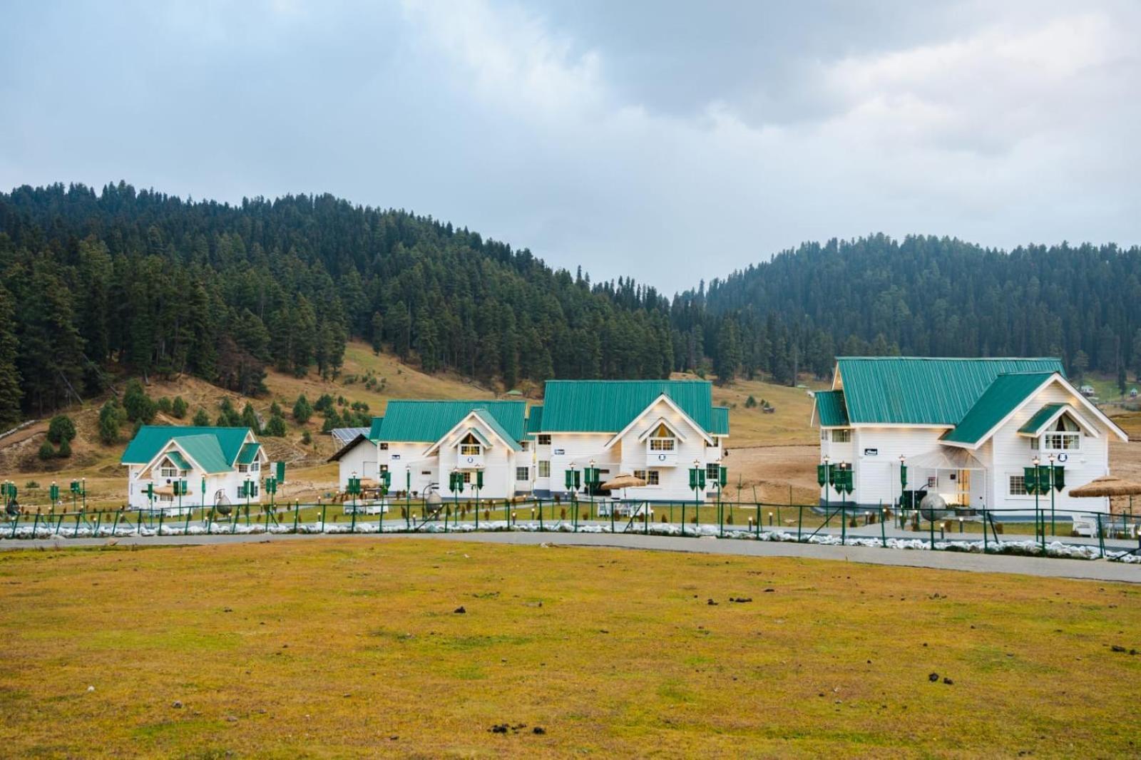 Green Rooms Resort غولمارغ المظهر الخارجي الصورة